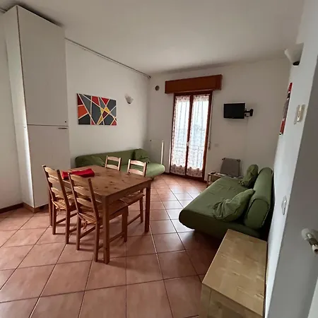 Casa Miralago מנאג'יו